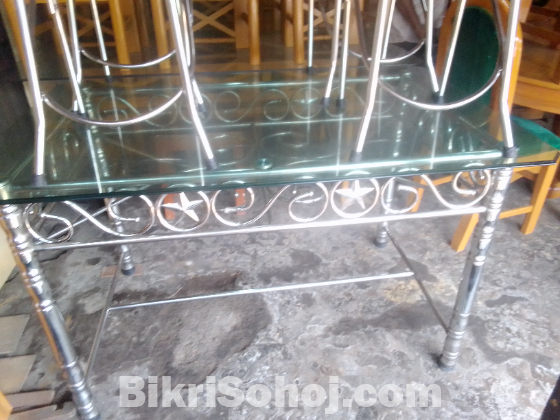 স্টিল ডাইনিং টেবিল